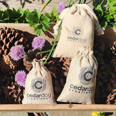 Cedar Sachet