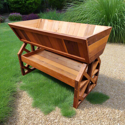 Wagon Wheel Planter